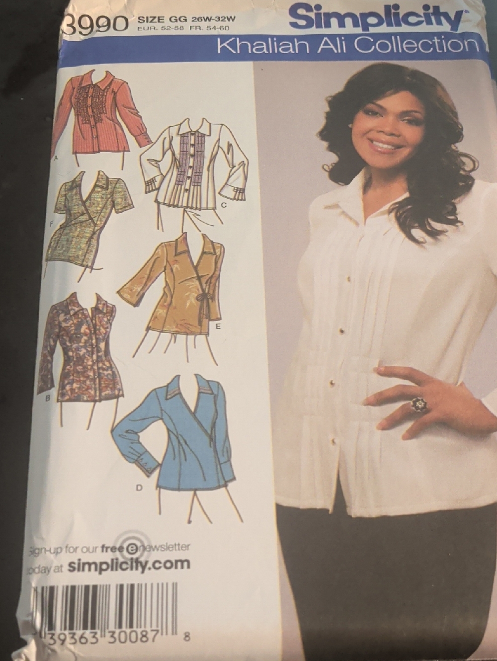 Simplicity Women's Plus Size 26w-32w Sewing Pattern Khaliah Ali Top Shirt Blouse